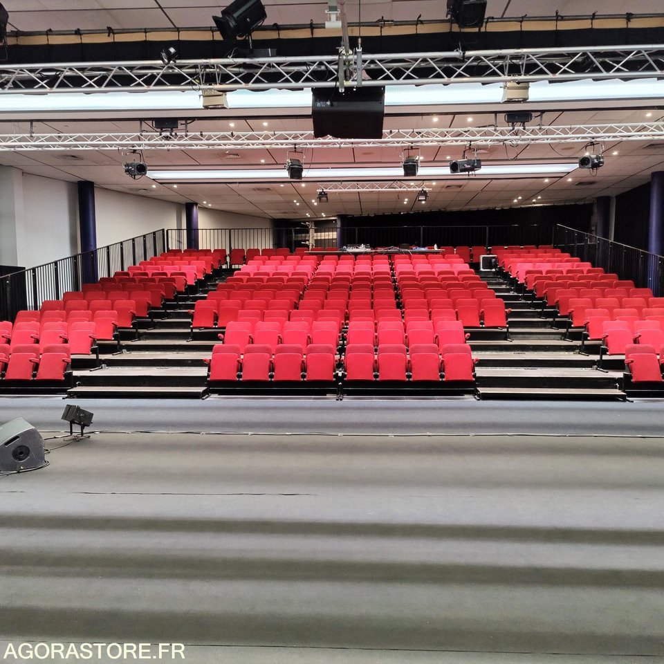 Tribune Samia Systema 2000 - 244 places (gradin salle de spectacle / théâtre) - Outil/ Équipement: photos 2 Tribune Samia Systema 2000 - 244 places (gradin salle de spectacle / théâtre) - Outil/ Équipement: photos 2
