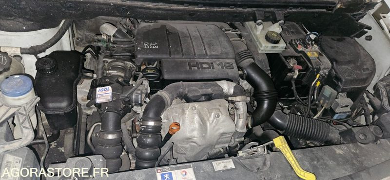 VEHICULE FRIGORIFIQUE PEUGEOT PARTNER AB519FR - Fourgonnette: photos 2 VEHICULE FRIGORIFIQUE PEUGEOT PARTNER AB519FR - Fourgonnette: photos 2