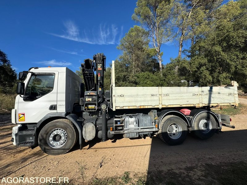 VOLVO 6x2 GRUE HIAB 244-E6 JIB 45X-3 - 2009 - 88 000km - Camion benne: photos 3 VOLVO 6x2 GRUE HIAB 244-E6 JIB 45X-3 - 2009 - 88 000km - Camion benne: photos 3