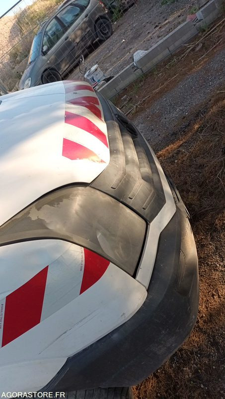 Wolkswagen Crafter benne double cabine - 2013 - CX-254-EQ - Utilitaire benne: photos 3 Wolkswagen Crafter benne double cabine - 2013 - CX-254-EQ - Utilitaire benne: photos 3