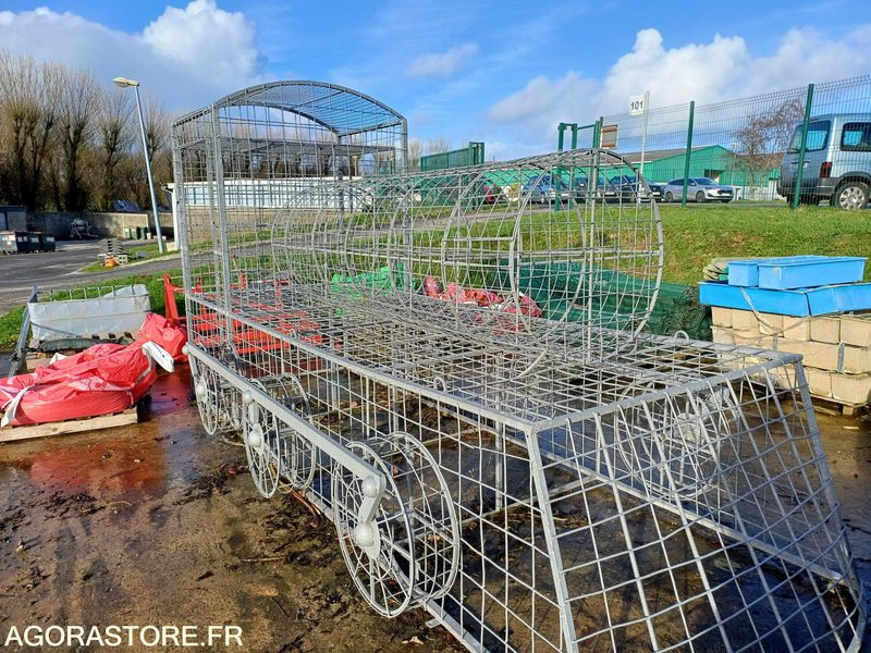Locomotive - Outil/ Équipement: photos 2 Locomotive - Outil/ Équipement: photos 2