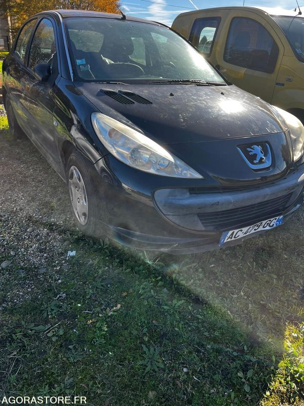 Peugeot 206+ 1.4 hdi 2009 185000km - Voiture: photos 1 Peugeot 206+ 1.4 hdi 2009 185000km - Voiture: photos 1