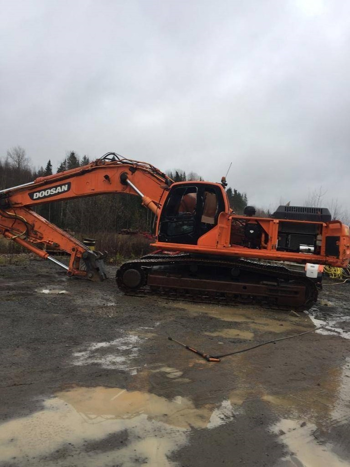 Doosan DX420LC - Pelle sur chenille: photos 3 Doosan DX420LC - Pelle sur chenille: photos 3