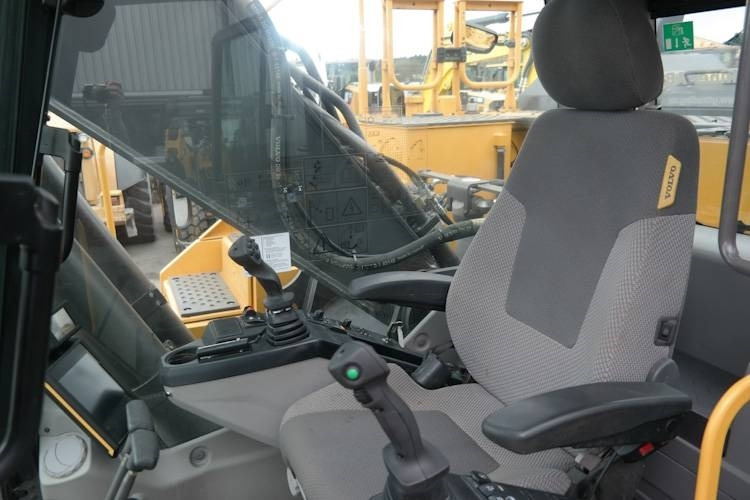 Volvo EC250 ELn *Uthyres* - Pelle sur chenille: photos 3 Volvo EC250 ELn *Uthyres* - Pelle sur chenille: photos 3
