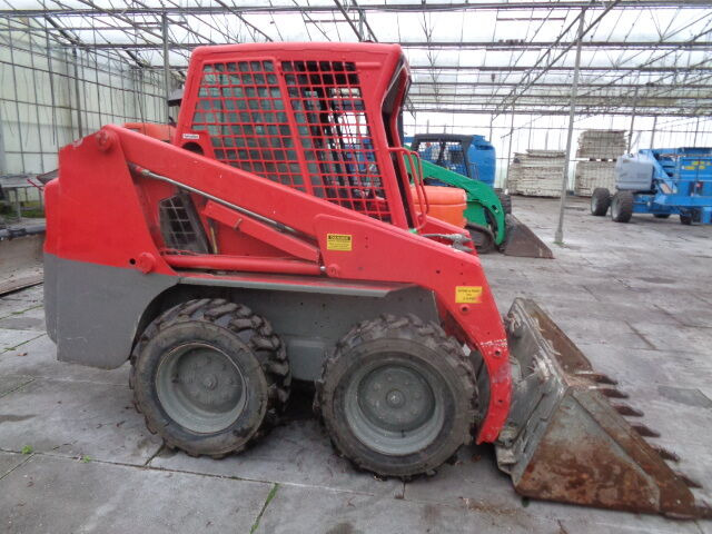 Mini chargeuse Bobcat S130: photos 15