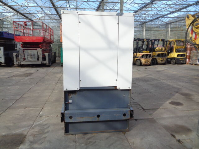 Diversen 60 KVA Aggreko 60 KVA - Groupe électrogène: photos 2 Diversen 60 KVA Aggreko 60 KVA - Groupe électrogène: photos 2