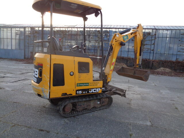 JCB 15C - Mini pelle: photos 3 JCB 15C - Mini pelle: photos 3