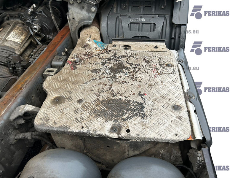 Catalyst SCR - Catalyseur pour Camion: photos 2 Catalyst SCR - Catalyseur pour Camion: photos 2