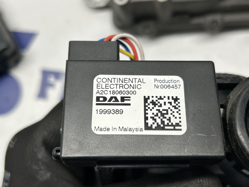 DAF ignition set with key - Bloc de gestion pour Camion: photos 5 DAF ignition set with key - Bloc de gestion pour Camion: photos 5
