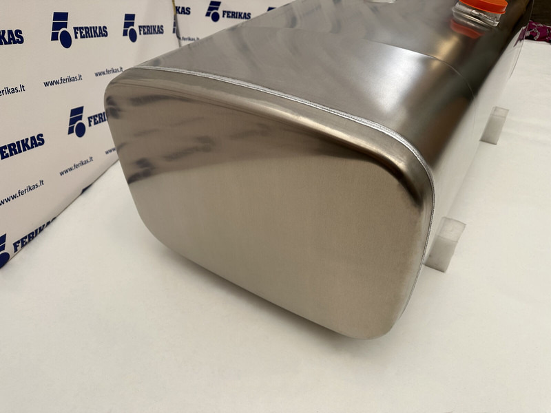 Iveco New aluminum fuel tank 400L - Réservoir de carburant pour Camion: photos 3 Iveco New aluminum fuel tank 400L - Réservoir de carburant pour Camion: photos 3