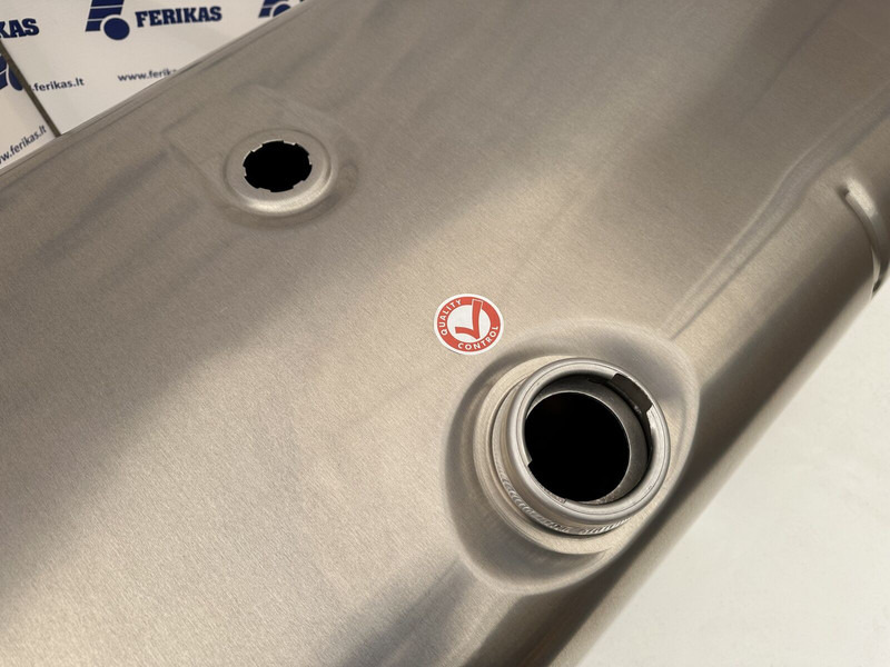 Iveco New aluminum fuel tank 500L - Réservoir de carburant pour Camion: photos 4 Iveco New aluminum fuel tank 500L - Réservoir de carburant pour Camion: photos 4