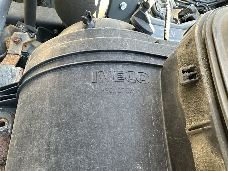 Iveco air filter bucket, box - Système d'admission d'air pour Camion: photos 3 Iveco air filter bucket, box - Système d'admission d'air pour Camion: photos 3