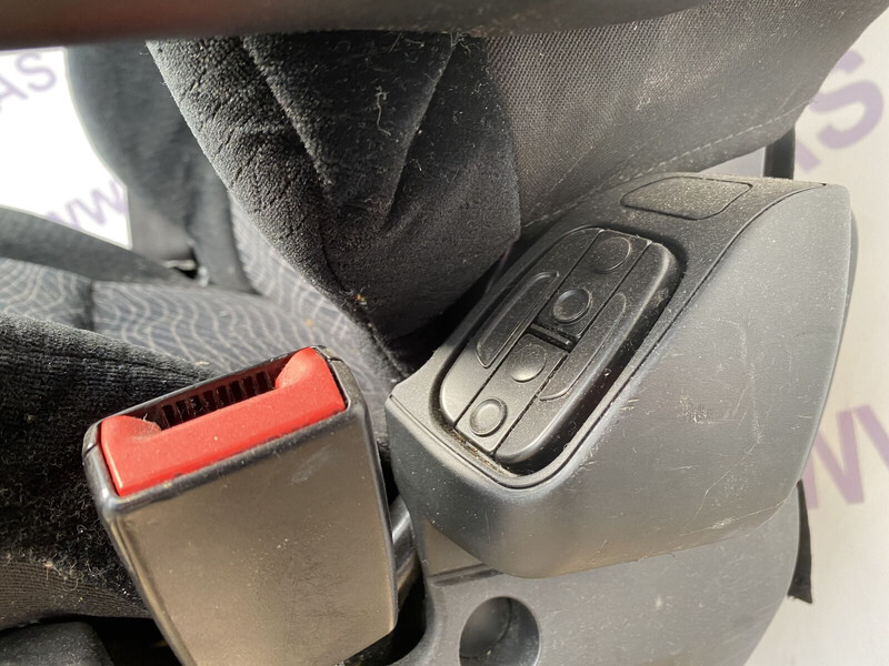 Mercedes-Benz Actros MP4 - Siège pour Camion: photos 3 Mercedes-Benz Actros MP4 - Siège pour Camion: photos 3