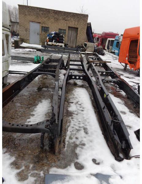 Mercedes-Benz Complete frames for all trucks - Frame/ Châssis pour Camion: photos 3 Mercedes-Benz Complete frames for all trucks - Frame/ Châssis pour Camion: photos 3
