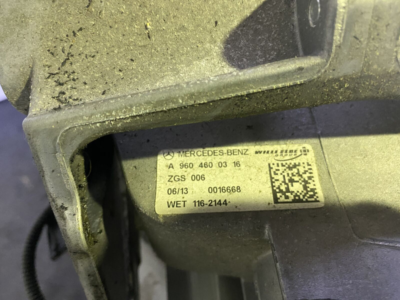 Mercedes-Benz MP4 - Colonne de direction pour Camion: photos 3 Mercedes-Benz MP4 - Colonne de direction pour Camion: photos 3