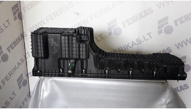 Mercedes-Benz OEM oil pan - Carter pour Camion: photos 4 Mercedes-Benz OEM oil pan - Carter pour Camion: photos 4