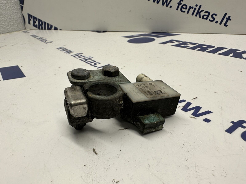 Mercedes-Benz battery sensor, klema - Capteur pour Camion: photos 3 Mercedes-Benz battery sensor, klema - Capteur pour Camion: photos 3