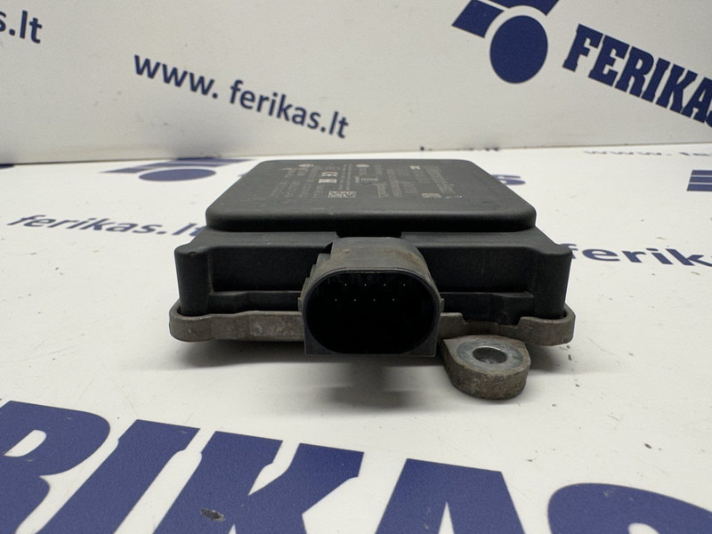 Mercedes-Benz distance radar sensor - Capteur pour Camion: photos 3 Mercedes-Benz distance radar sensor - Capteur pour Camion: photos 3