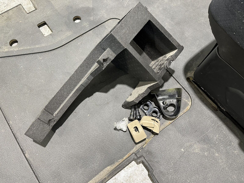 Siège pour Camion Mercedes-Benz passenger seat with lower bunk and table: photos 6