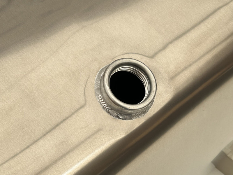 Scania New aluminum fuel tank 485L - Réservoir de carburant pour Camion: photos 5 Scania New aluminum fuel tank 485L - Réservoir de carburant pour Camion: photos 5