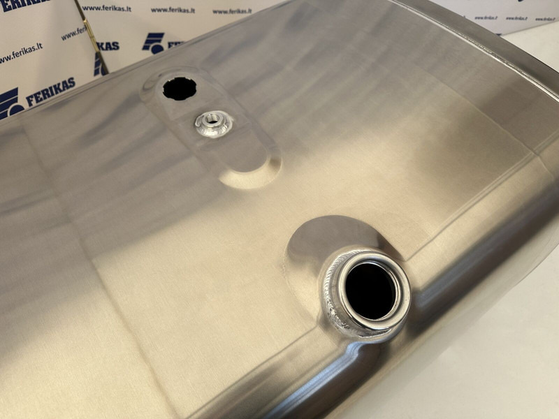 Scania New aluminum fuel tank 500L - Réservoir de carburant pour Camion: photos 3 Scania New aluminum fuel tank 500L - Réservoir de carburant pour Camion: photos 3