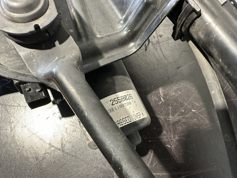 Scania RENAULT, VOLVO,MERCEDES BENZ, MAN, DAF, IVECO - Essuie-glace pour Camion: photos 4 Scania RENAULT, VOLVO,MERCEDES BENZ, MAN, DAF, IVECO - Essuie-glace pour Camion: photos 4