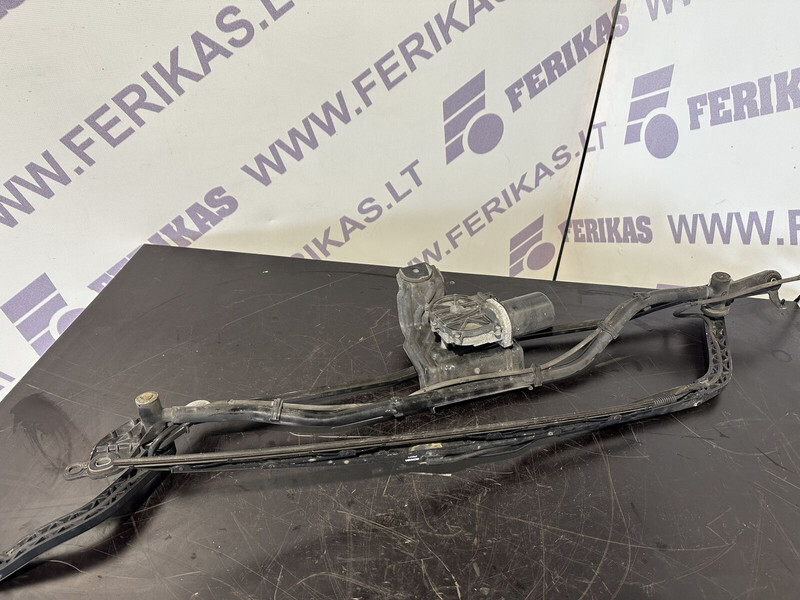 Scania RENAULT, VOLVO,MERCEDES BENZ, MAN, DAF, IVECO - Essuie-glace pour Camion: photos 2 Scania RENAULT, VOLVO,MERCEDES BENZ, MAN, DAF, IVECO - Essuie-glace pour Camion: photos 2