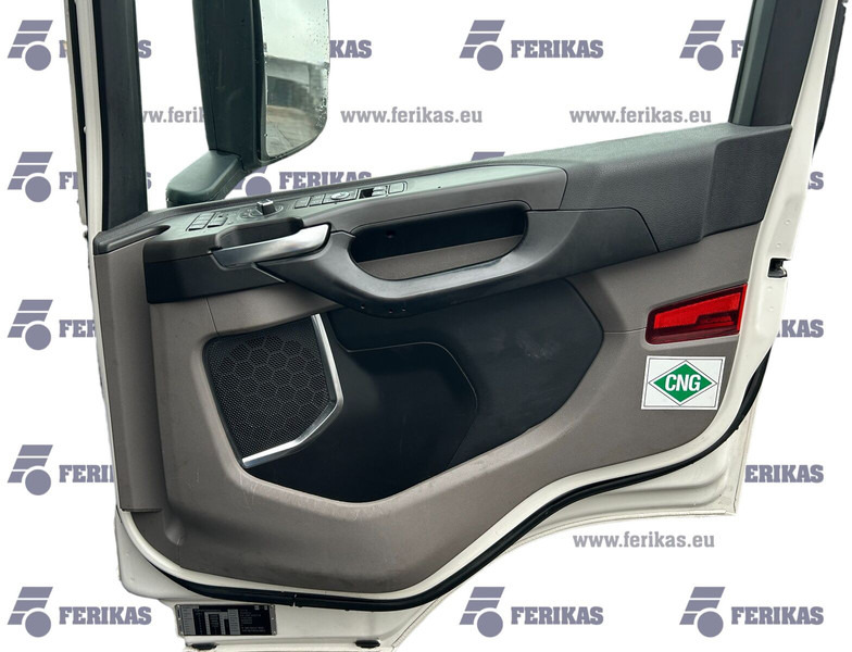 Scania right side - Portière et pièces pour Camion: photos 3 Scania right side - Portière et pièces pour Camion: photos 3