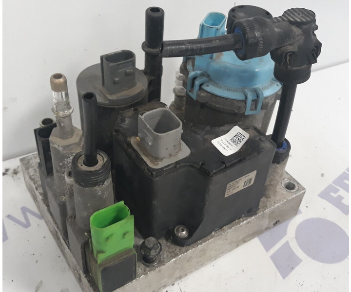 Volvo FH4 - Système d'échappement pour Camion: photos 4 Volvo FH4 - Système d'échappement pour Camion: photos 4