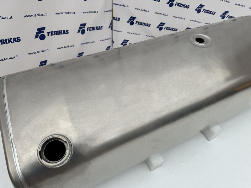 Volvo - Réservoir de carburant pour Camion: photos 4 Volvo - Réservoir de carburant pour Camion: photos 4