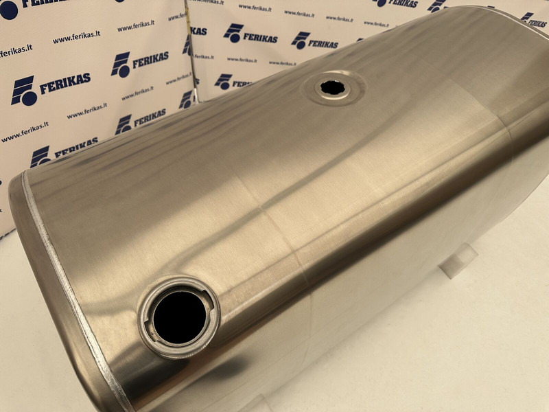 Volvo New aluminum fuel 530L - Réservoir de carburant pour Camion: photos 4 Volvo New aluminum fuel 530L - Réservoir de carburant pour Camion: photos 4
