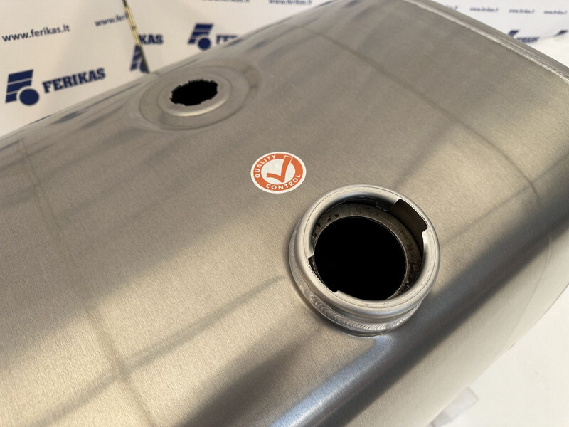 Volvo New aluminum fuel tank 280L - Réservoir de carburant pour Camion: photos 4 Volvo New aluminum fuel tank 280L - Réservoir de carburant pour Camion: photos 4