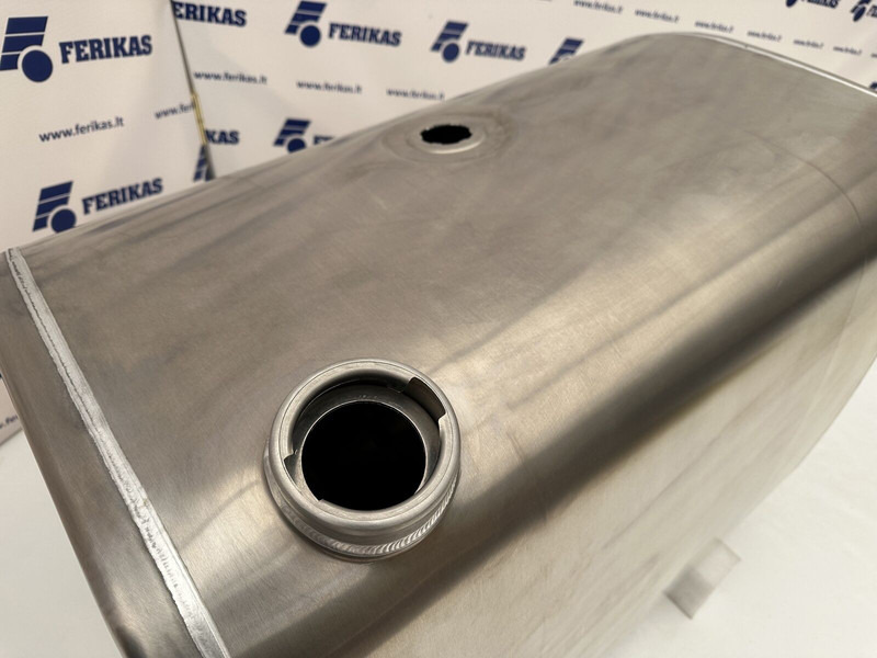 Volvo New aluminum fuel tank 365L - Réservoir de carburant pour Camion: photos 4 Volvo New aluminum fuel tank 365L - Réservoir de carburant pour Camion: photos 4