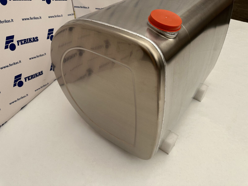 Volvo New aluminum fuel tank 400L - Réservoir de carburant pour Camion: photos 2 Volvo New aluminum fuel tank 400L - Réservoir de carburant pour Camion: photos 2