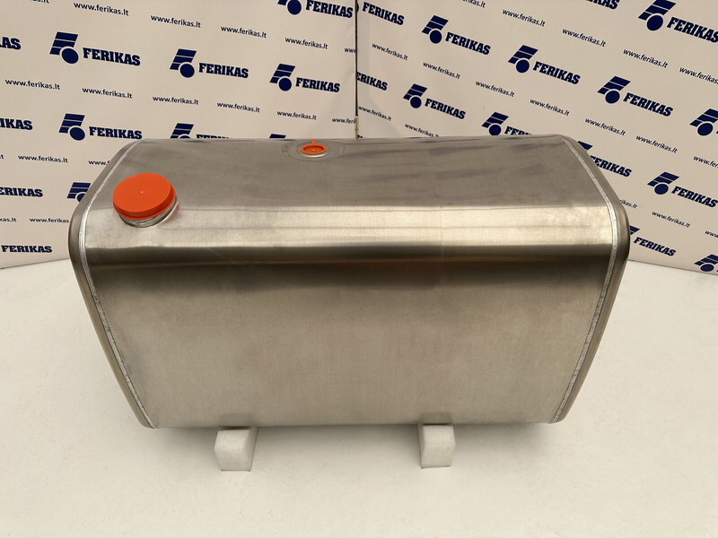 Volvo New aluminum fuel tank 450L - Réservoir de carburant pour Camion: photos 1 Volvo New aluminum fuel tank 450L - Réservoir de carburant pour Camion: photos 1