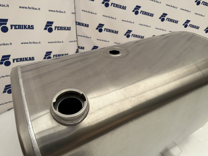 Volvo New aluminum fuel tank 450L - Réservoir de carburant pour Camion: photos 4 Volvo New aluminum fuel tank 450L - Réservoir de carburant pour Camion: photos 4