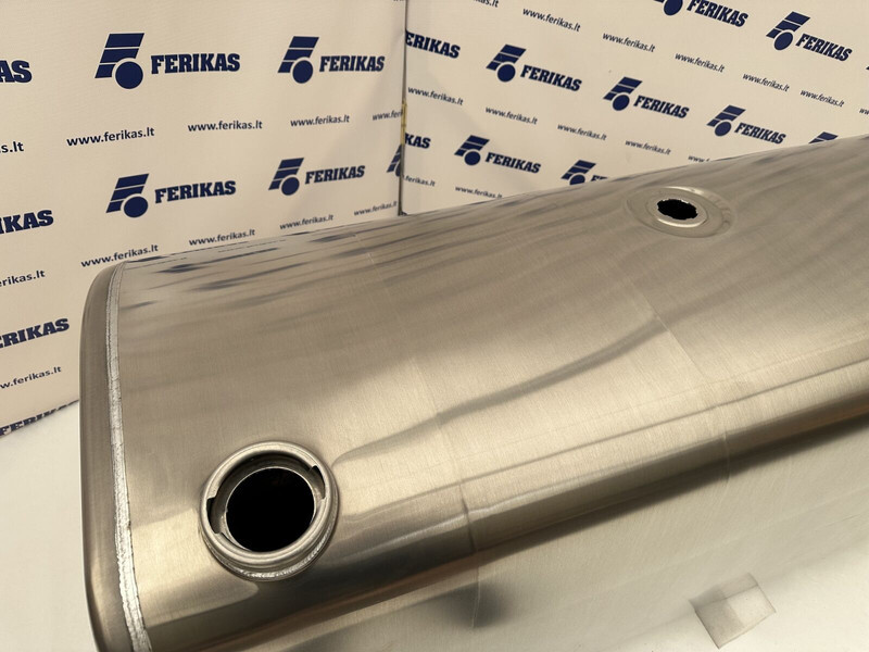 Volvo New aluminum fuel tank 570L - Réservoir de carburant pour Camion: photos 4 Volvo New aluminum fuel tank 570L - Réservoir de carburant pour Camion: photos 4