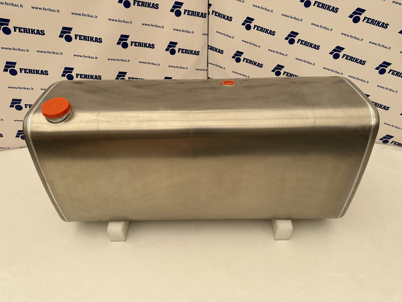 Volvo New aluminum fuel tank 610L - Réservoir de carburant pour Camion: photos 1 Volvo New aluminum fuel tank 610L - Réservoir de carburant pour Camion: photos 1