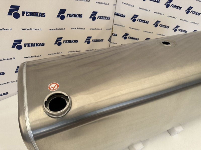 Volvo New aluminum fuel tank 650L - Réservoir de carburant pour Camion: photos 4 Volvo New aluminum fuel tank 650L - Réservoir de carburant pour Camion: photos 4