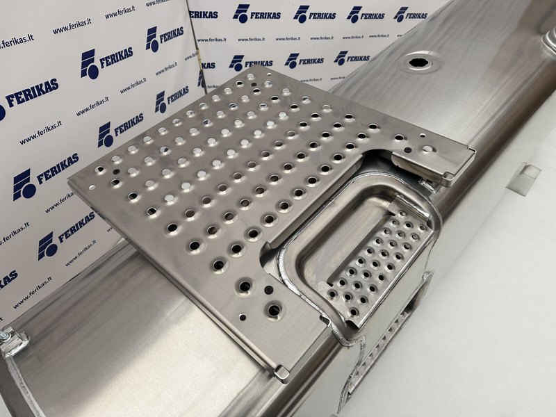 Réservoir de carburant pour Camion neuf Volvo New aluminum fuel tank 870L: photos 6