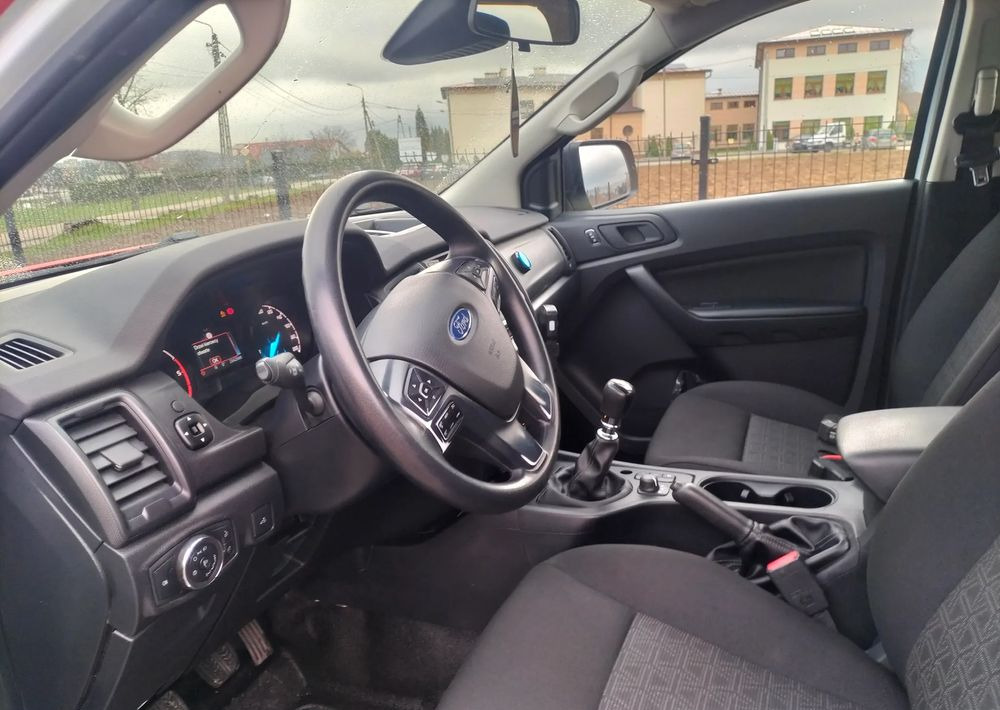 Pick-up Ford Ranger 4x4 2.0 TDCI Straż strażacki pożarniczy ratowniczy pickup (Amarok, Navara, L200, Hilux): photos 16 Pick-up Ford Ranger 4x4 2.0 TDCI Straż strażacki pożarniczy ratowniczy pickup (Amarok, Navara, L200, Hilux): photos 16