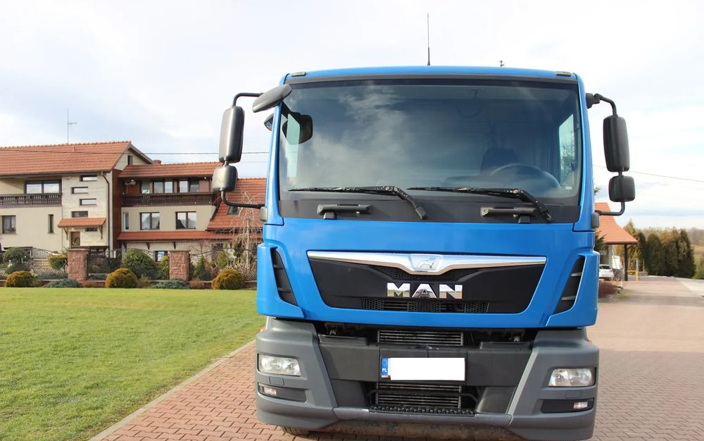 MAN TGM 18 250 !! EURO 6 !!! - Camion citerne: photos 3 MAN TGM 18 250 !! EURO 6 !!! - Camion citerne: photos 3