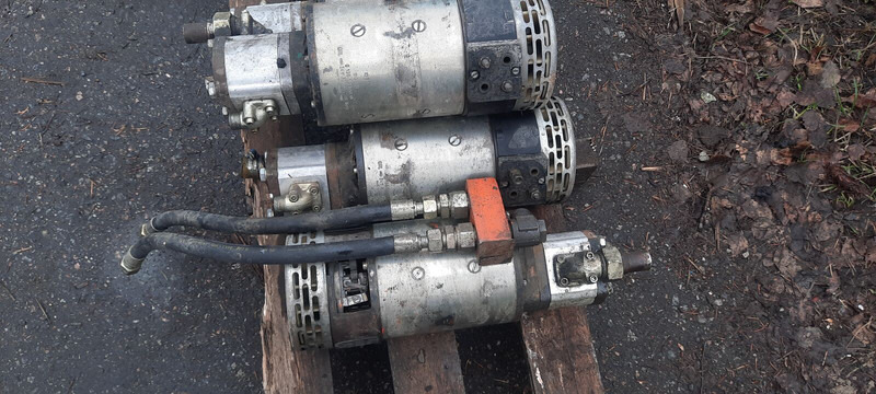 SAUER-DANFOSS 470177 SCANIA - Pompe à huile: photos 1 SAUER-DANFOSS 470177 SCANIA - Pompe à huile: photos 1