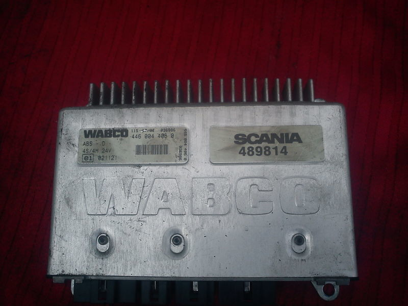 Scania Wabco C3-4S/M 4460040850 . 4480030790. 4460030510. 4460040540.44 - Bloc de gestion: photos 1 Scania Wabco C3-4S/M 4460040850 . 4480030790. 4460030510. 4460040540.44 - Bloc de gestion: photos 1