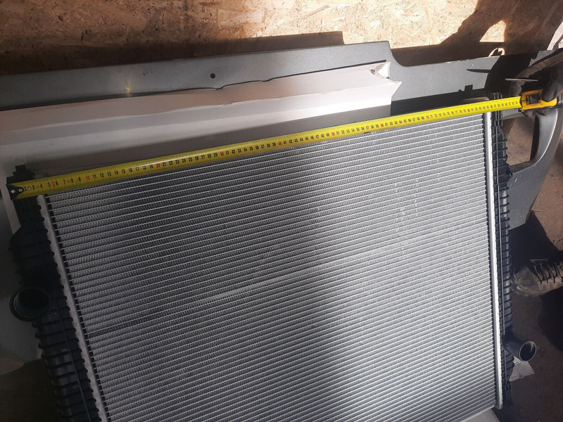 Scania man - Radiateur: photos 1 Scania man - Radiateur: photos 1