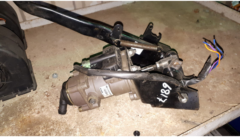 Scania педаль газа - Moteur et pièces: photos 4 Scania педаль газа - Moteur et pièces: photos 4