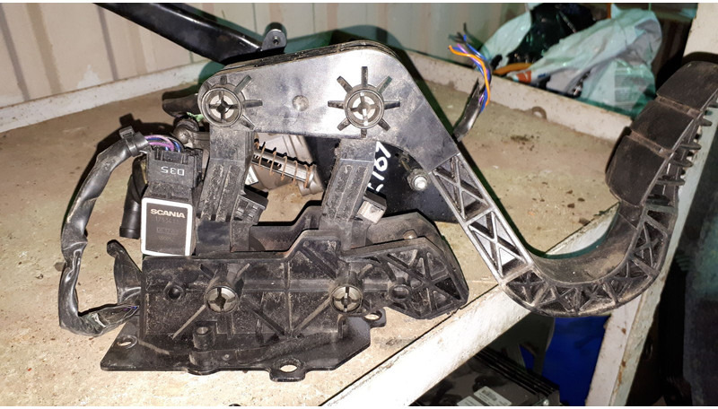 Scania педаль газа - Moteur et pièces: photos 1 Scania педаль газа - Moteur et pièces: photos 1