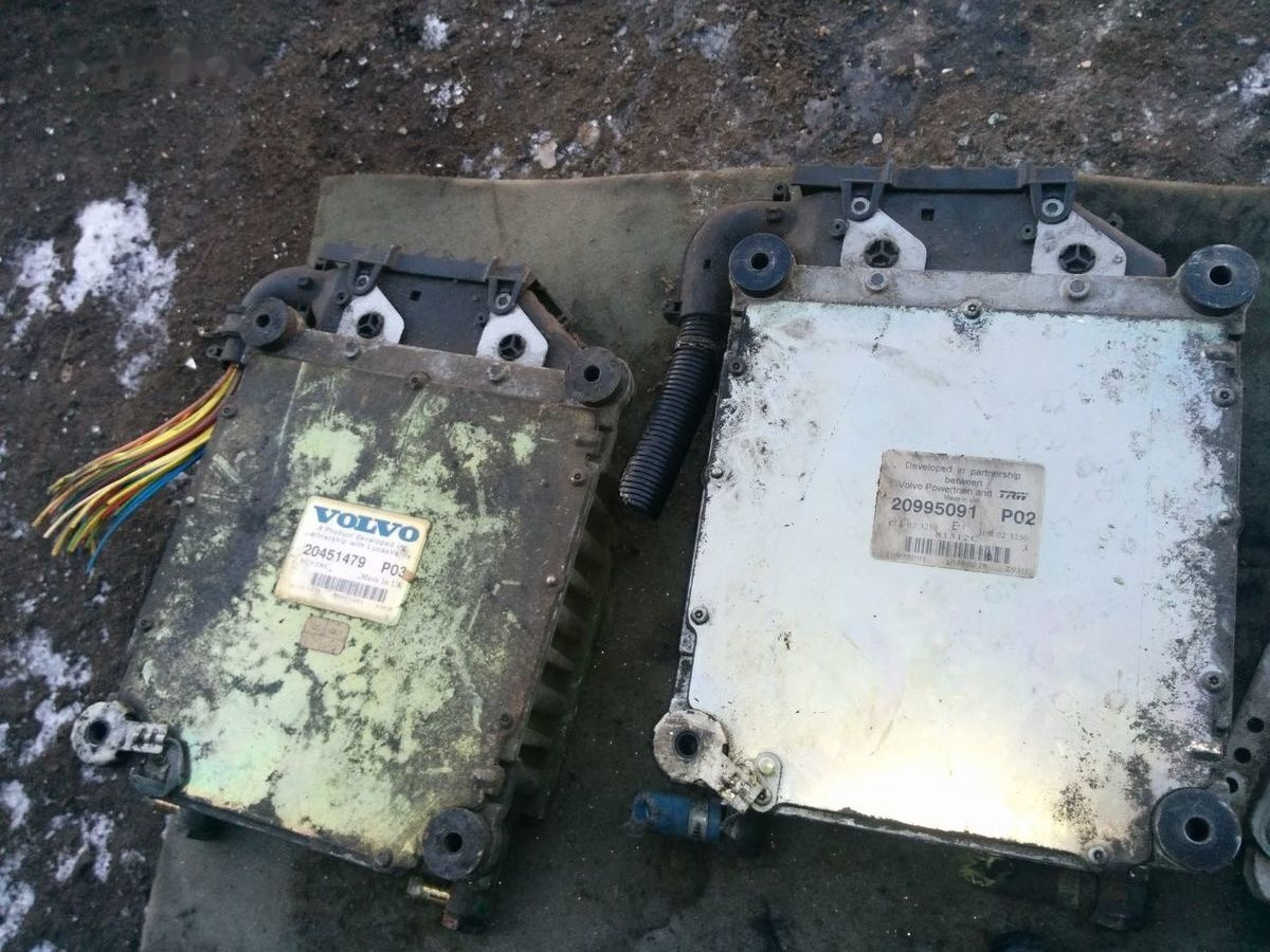 Volvo 20995091 P02. 20577136 P02 20582962 P05. 600581 Volvo - Bloc de gestion pour Bus: photos 4 Volvo 20995091 P02. 20577136 P02 20582962 P05. 600581 Volvo - Bloc de gestion pour Bus: photos 4