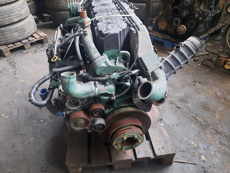 Volvo D7E - Moteur: photos 1 Volvo D7E - Moteur: photos 1