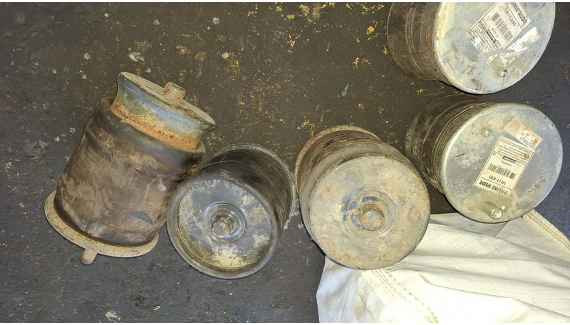 Volvo пневморессора . втулка стабилизатора - Suspension pneumatique: photos 3 Volvo пневморессора . втулка стабилизатора - Suspension pneumatique: photos 3